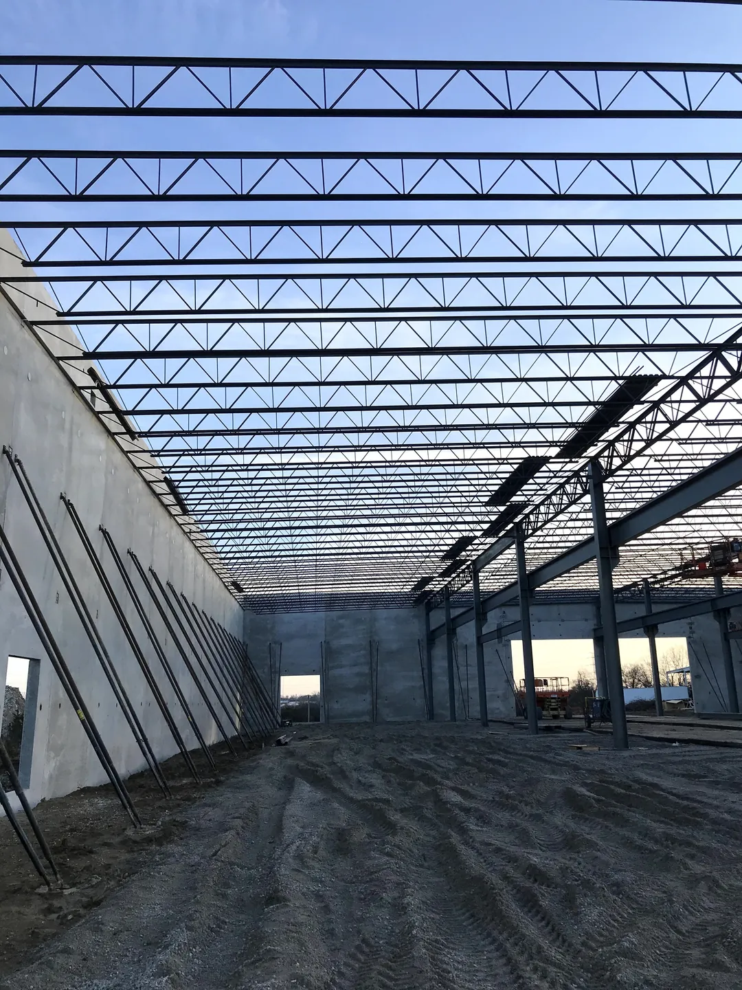 Bulldog Cartage: a long run of roof joists between the tilt-up walls