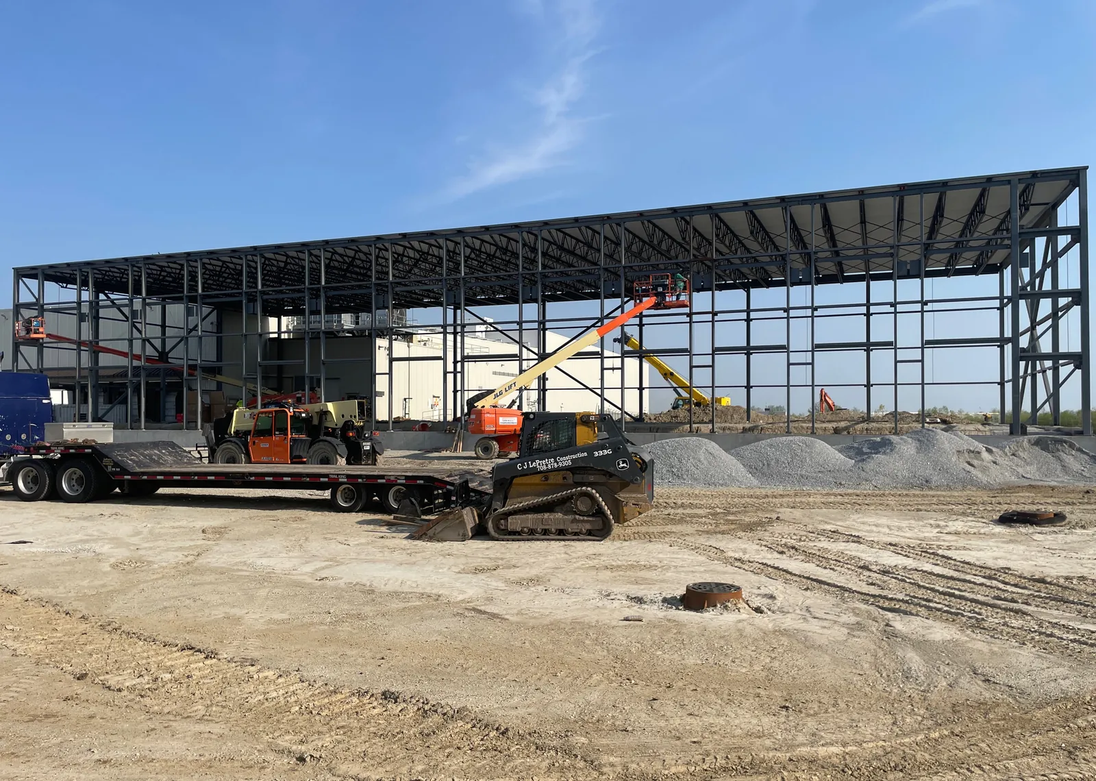 DOT Foods: the frame with its roof deck in place, seen across the site